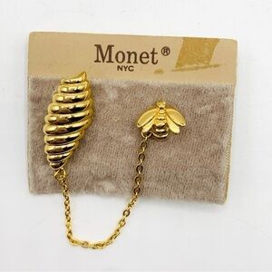 Vintage Signed Monet Gold Tone Bee with Hive Double Brooch Sweater Guard